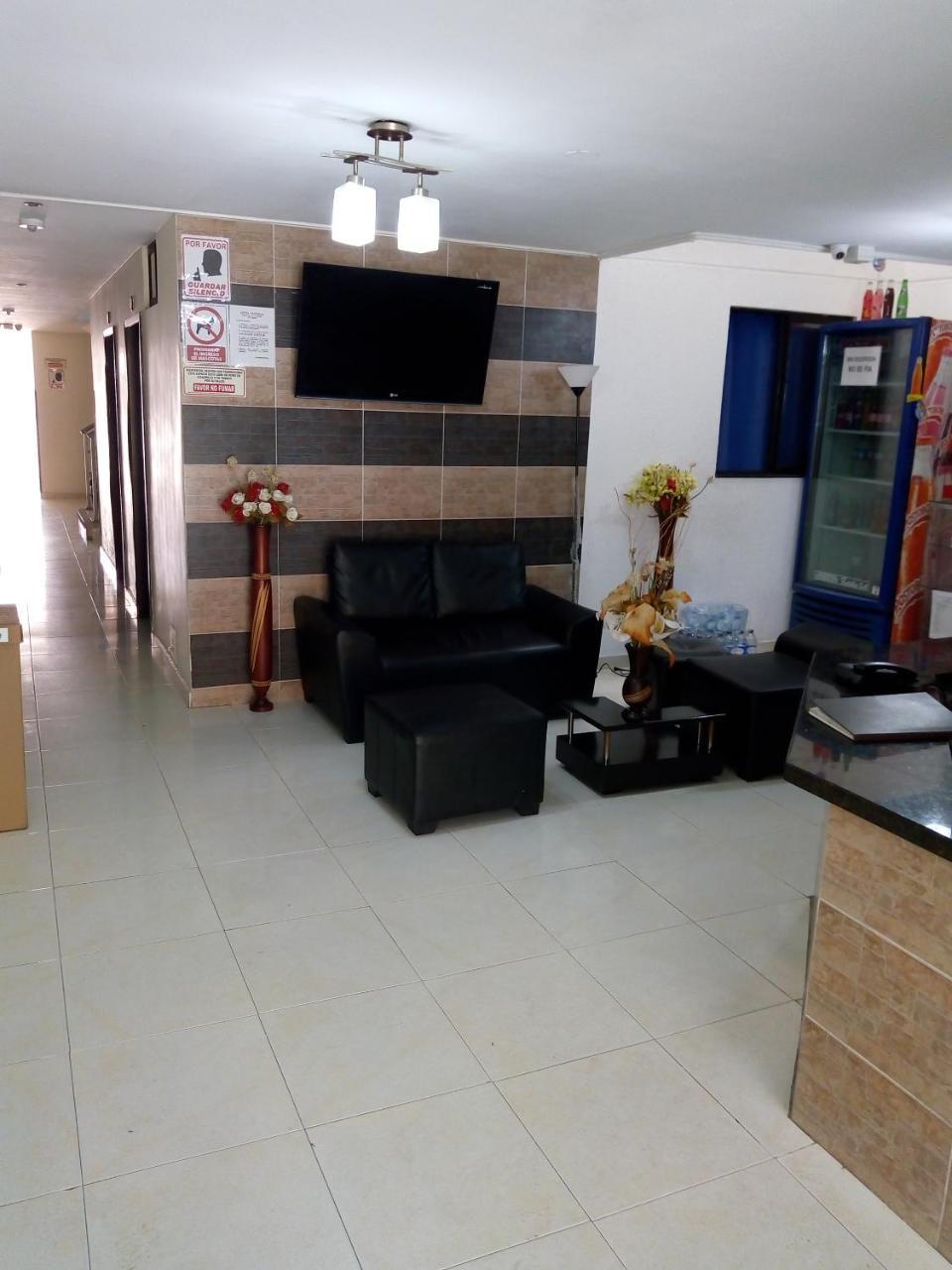 Hotel Tachiras บูการามังกา ภายนอก รูปภาพ