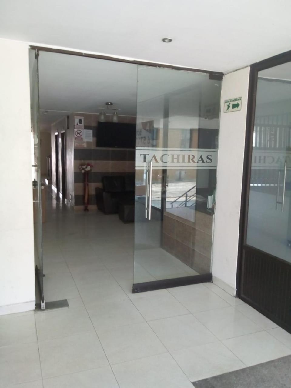 Hotel Tachiras บูการามังกา ภายนอก รูปภาพ
